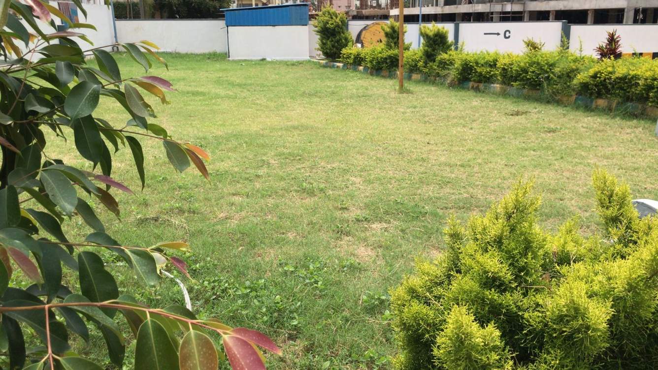  residency Landscape Garden and Tree Planting