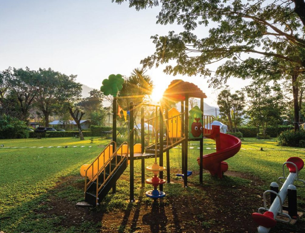  white pearl Children's play area