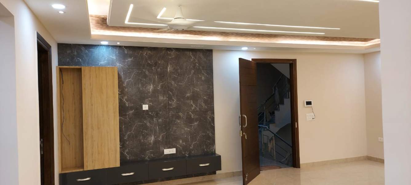  dlf city floors phase 1 Bedroom