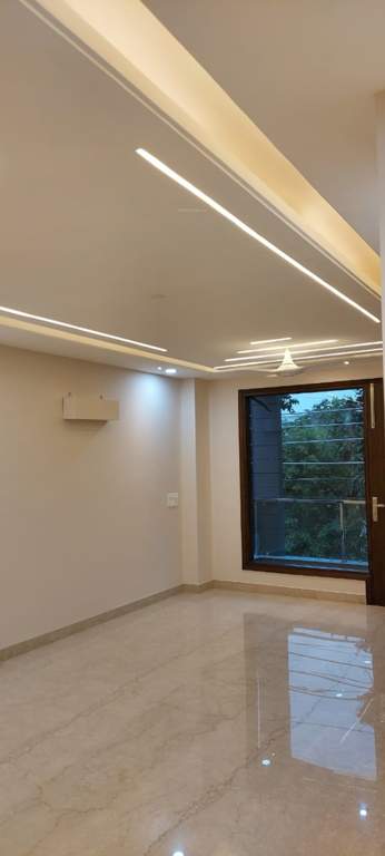  dlf city floors phase 1 Living Area