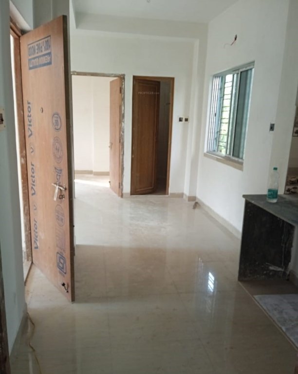  residency 6 Living Area