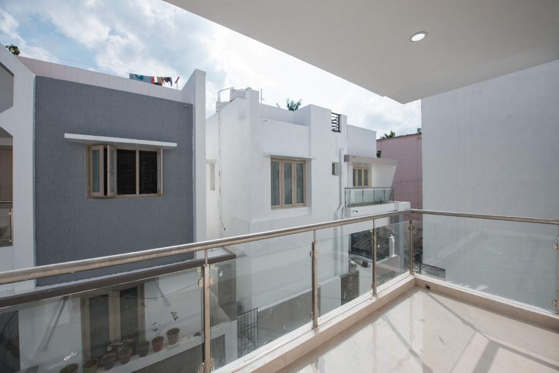 pammal independent villa Balcony