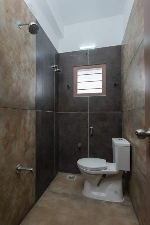  pammal independent villa Bathroom