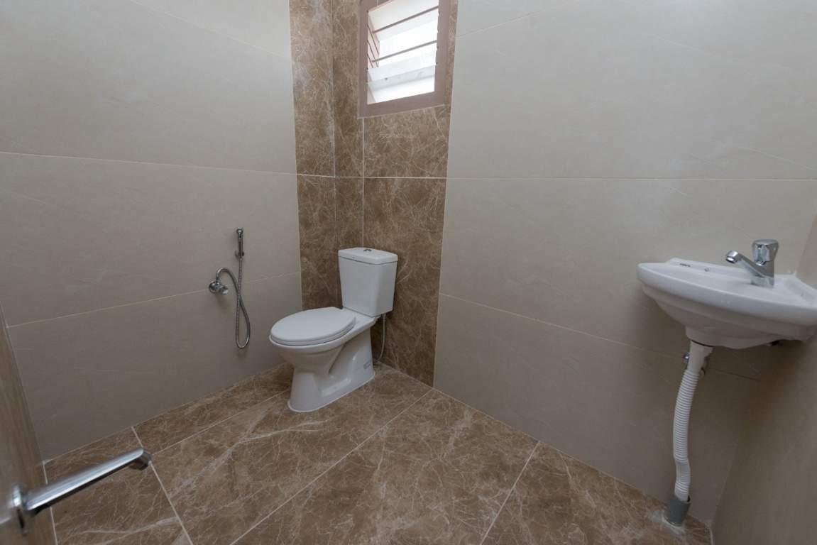  pammal independent villa Bathroom