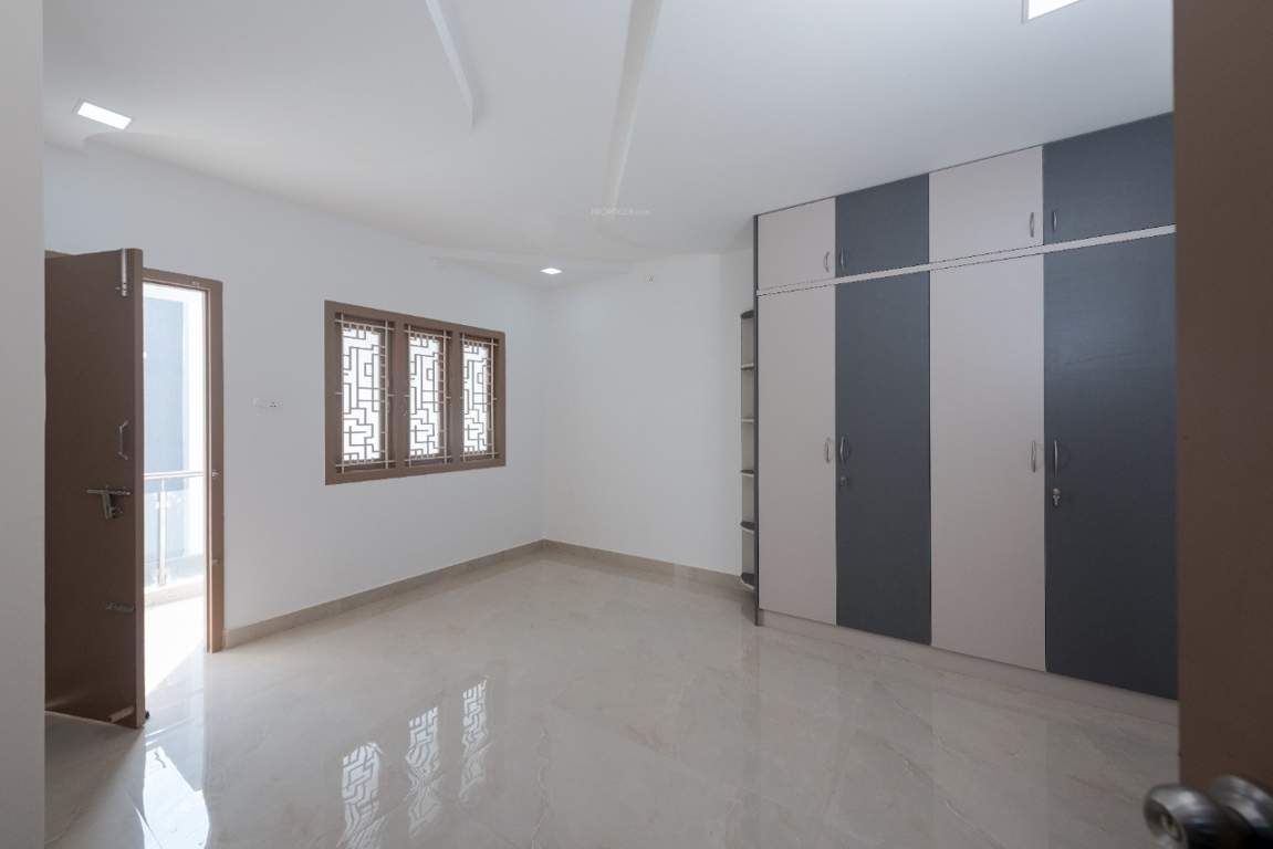  pammal independent villa Living Area