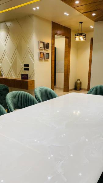  luxury-homes Dining Area