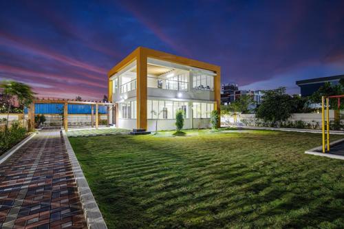  pinnacle-a-wing Club House