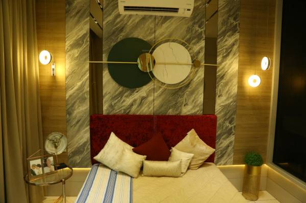  basil-mondale Bedroom