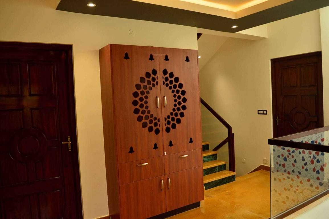  the mandarin Living Area