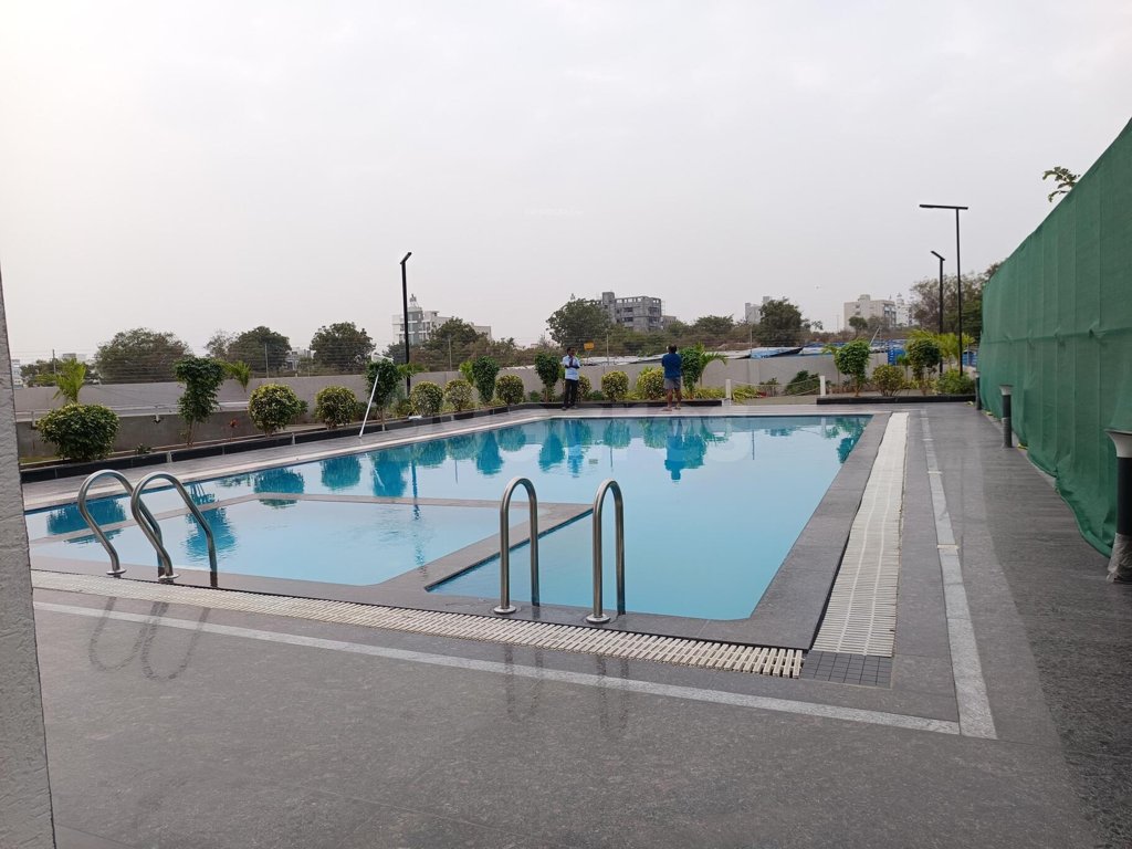  m j lakeview Swimming Pool