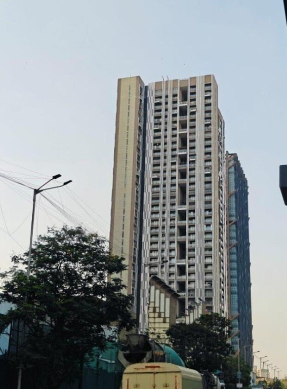 aura Tower 1 Construction Status Sept 25