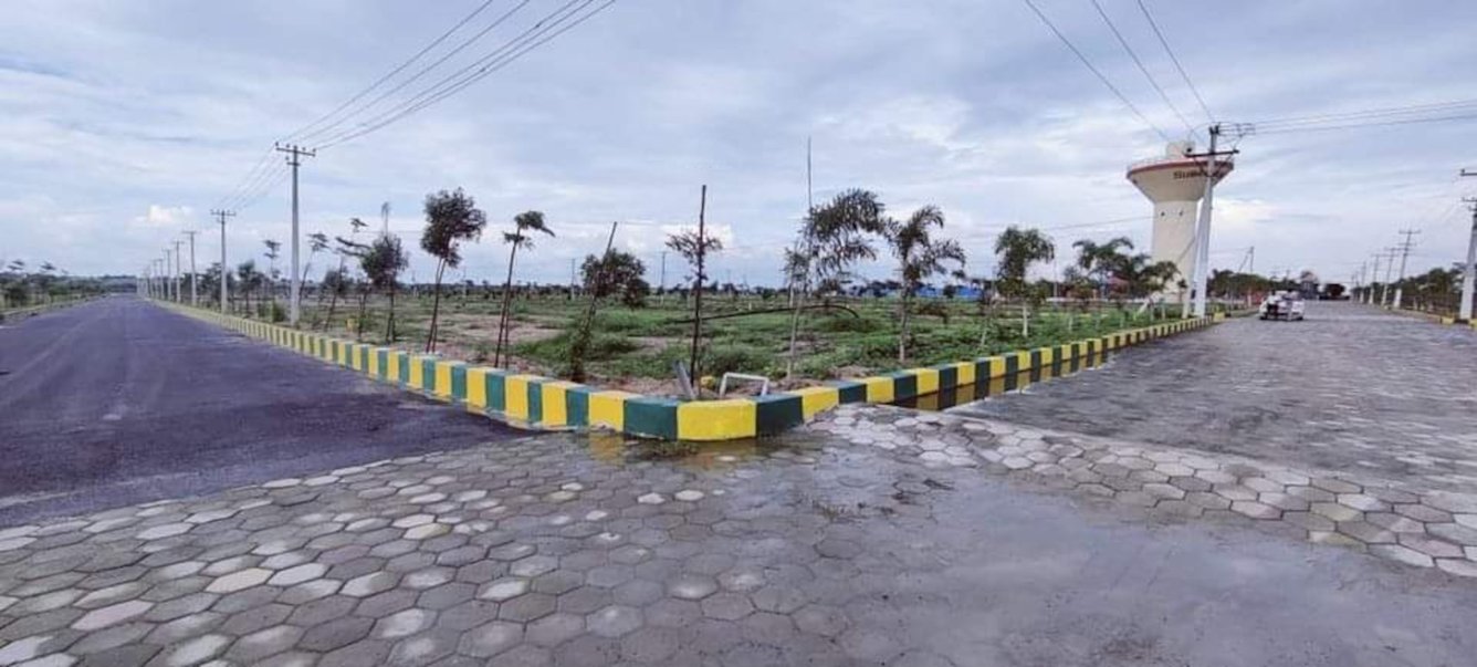  gargi golden capital Plot