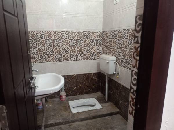  garg-enclave-phase-ii Bathroom