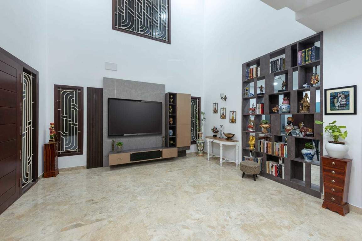  pallikaranai luxury villa Living Area