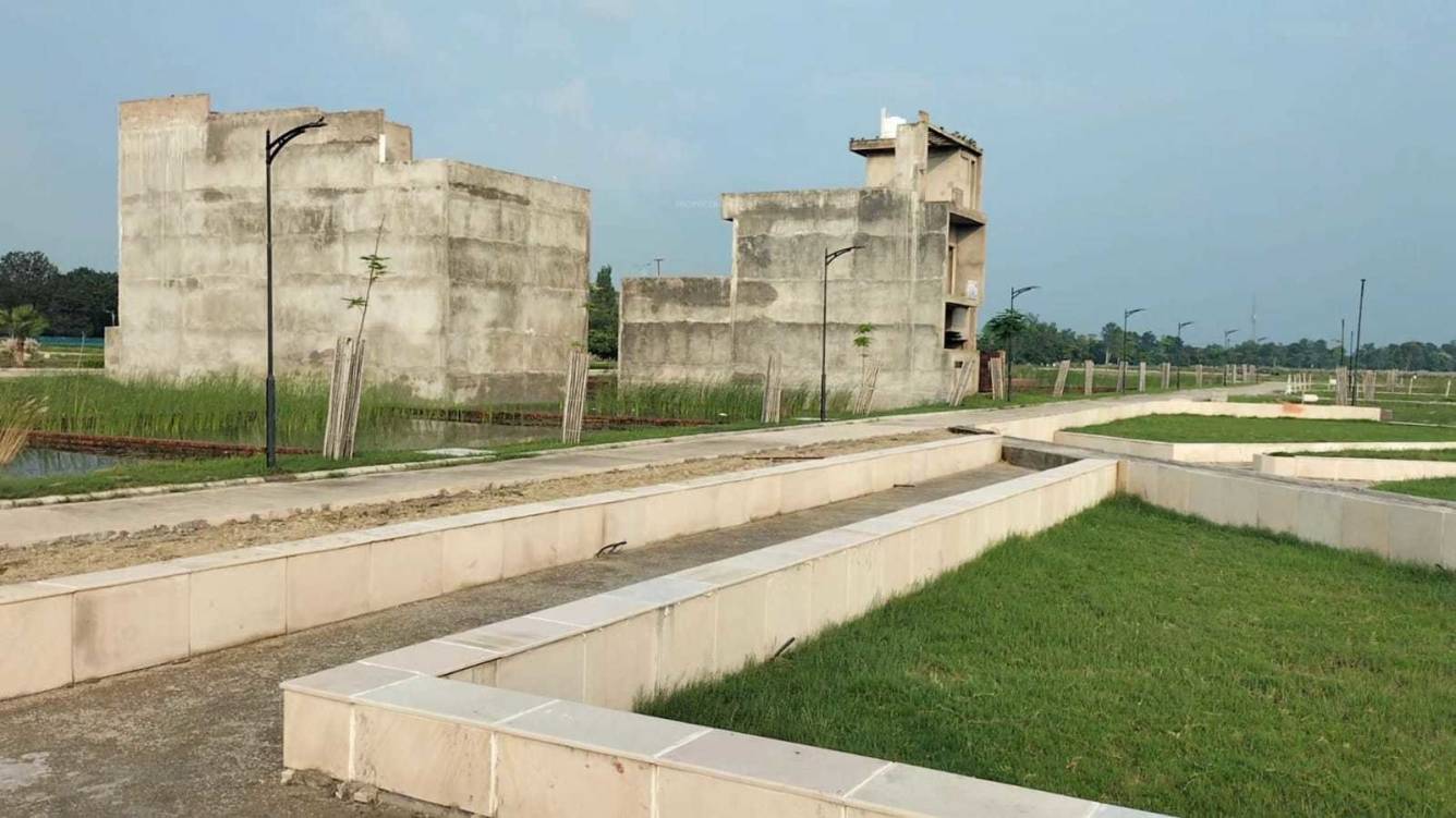  park sector 2 and 3 Plot