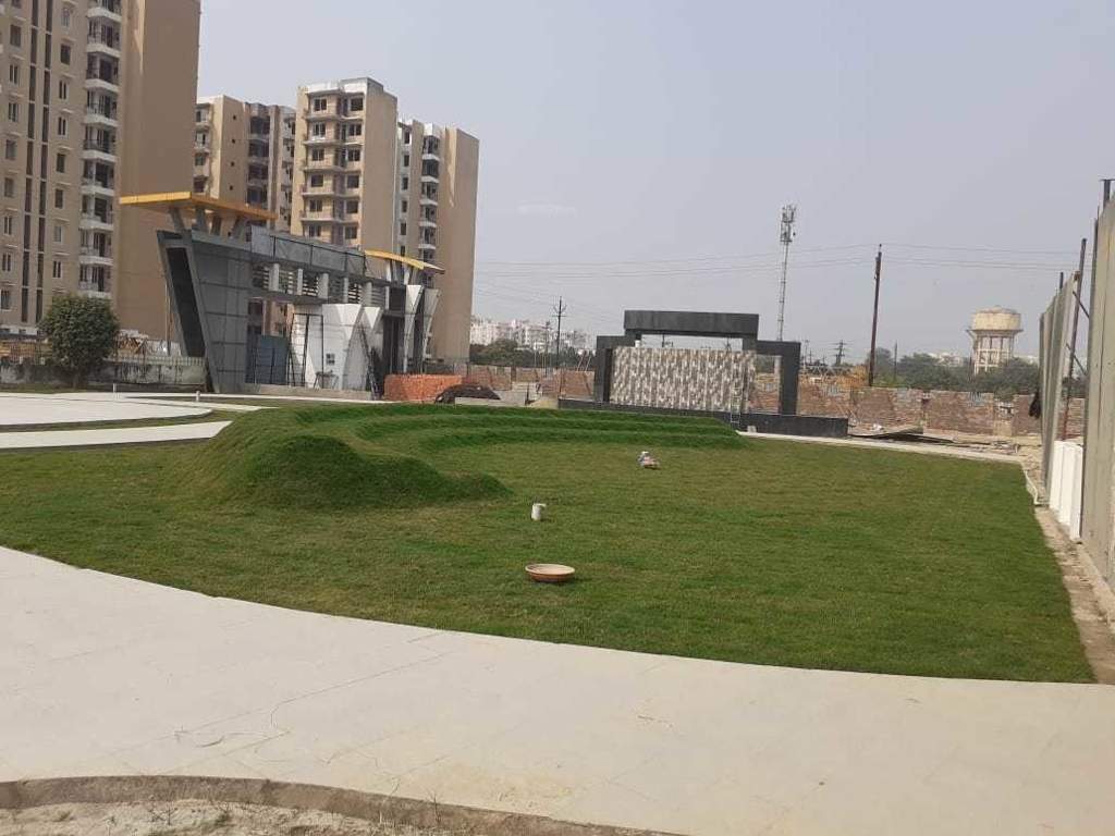  galaxy phase ii Landscaped Gardens