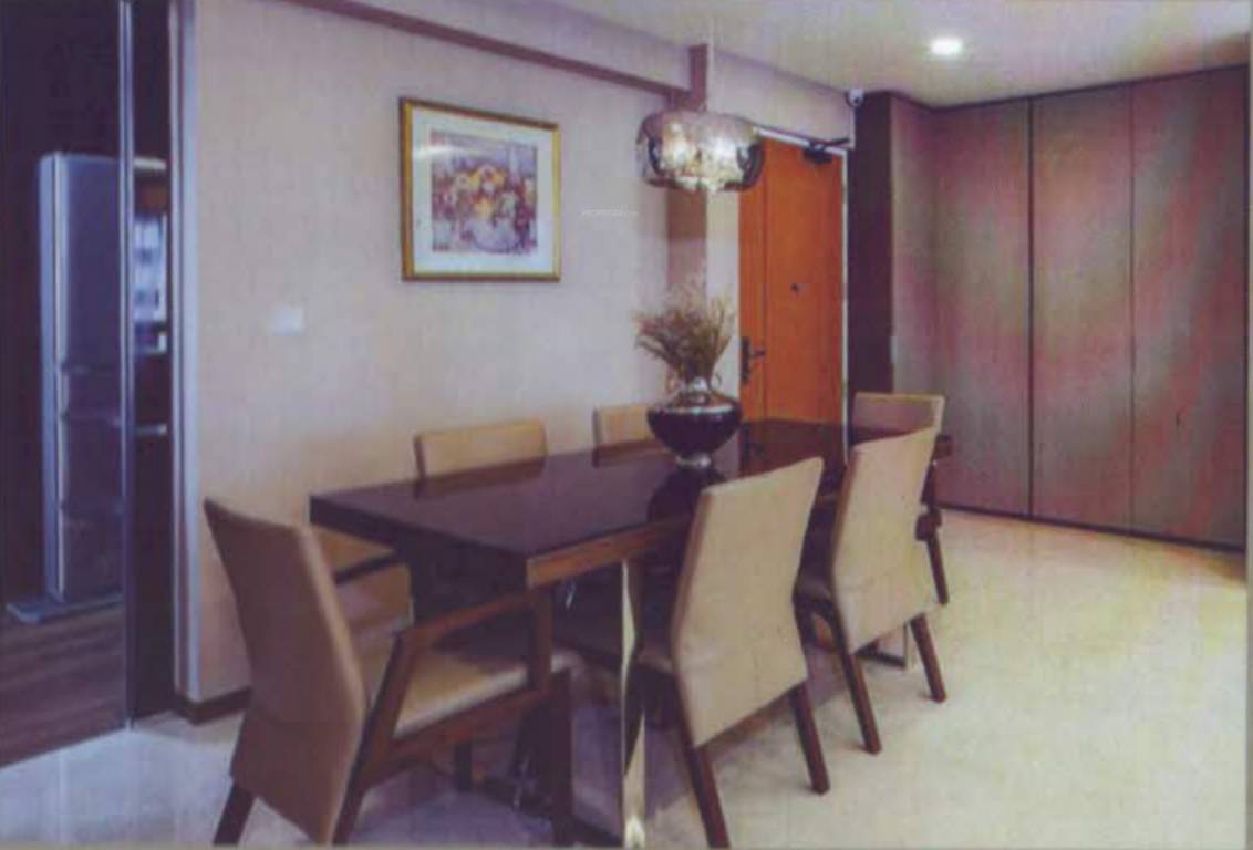 riverside apartment Dining Area