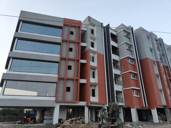 constructionStatus of Malles Adhika