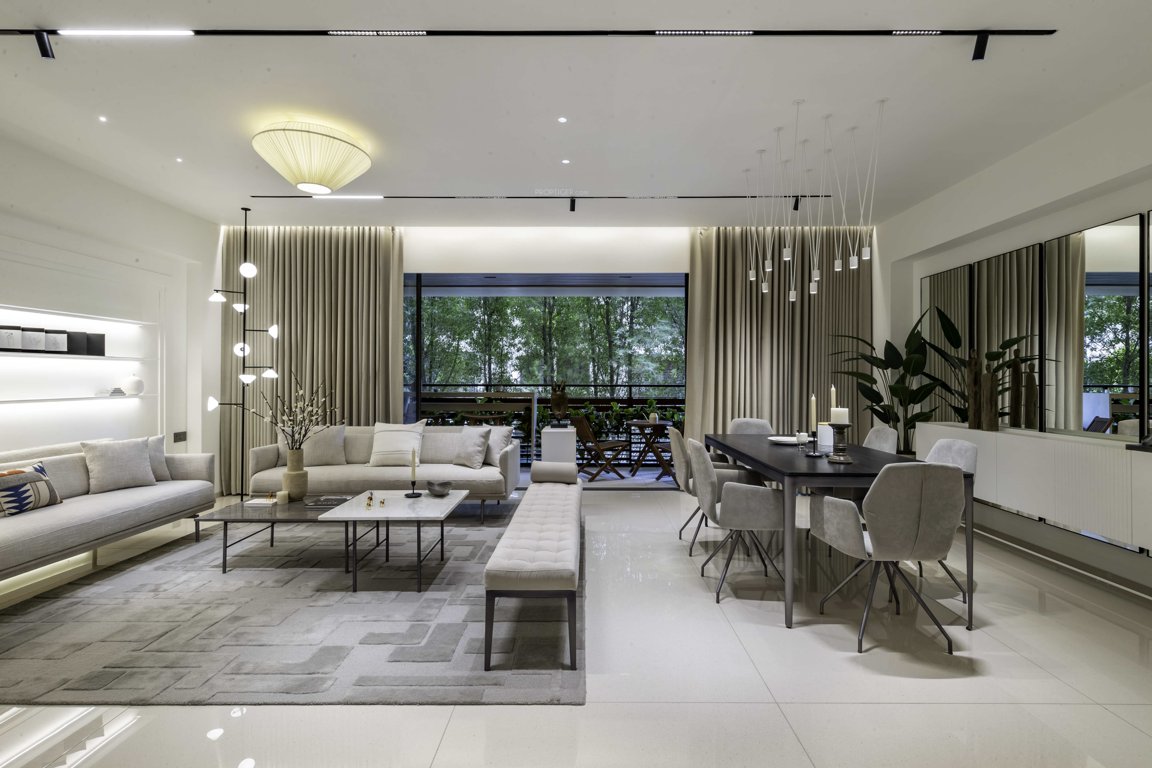  eminence 96 Living Area