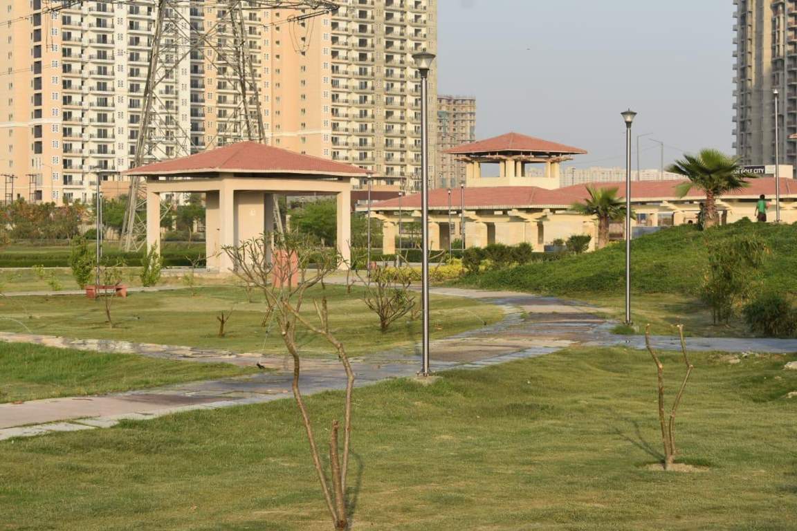 villa Landscape Garden and Tree Planting