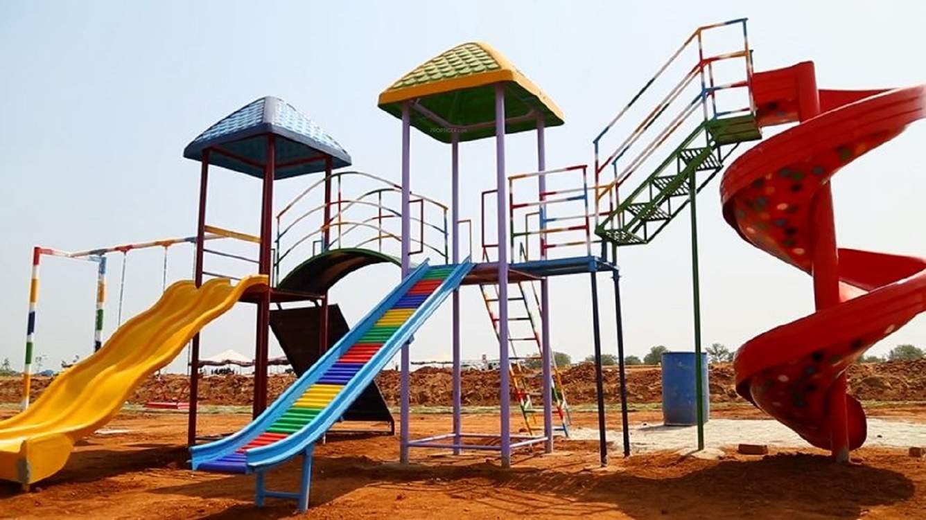  silver spring grand b Children's play area