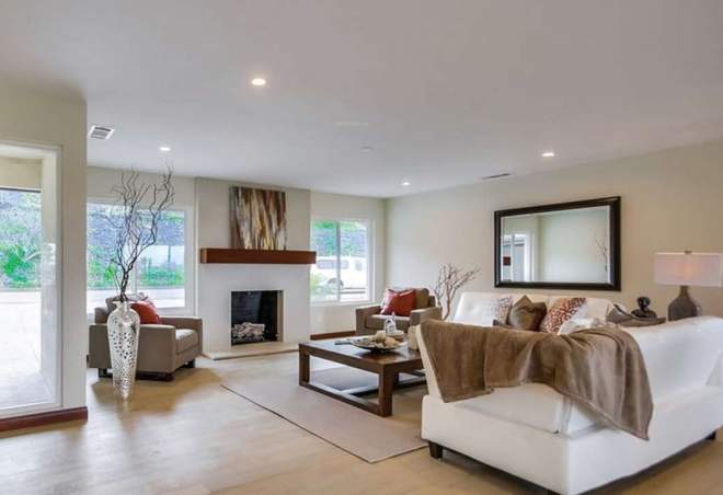  vriddhi fresco fountain city Living Area