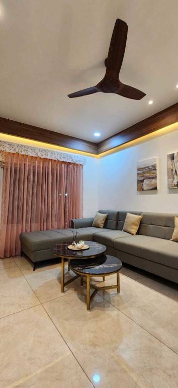  ci grand Living Area