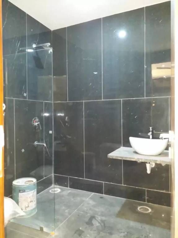  shinee homess Bathroom