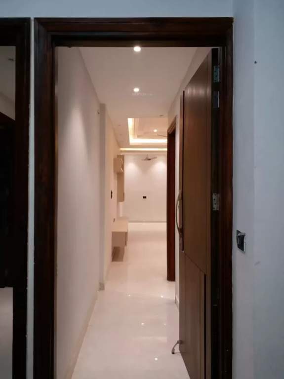  shinee homess Living Area