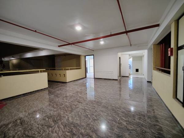  v-uptown Living Area