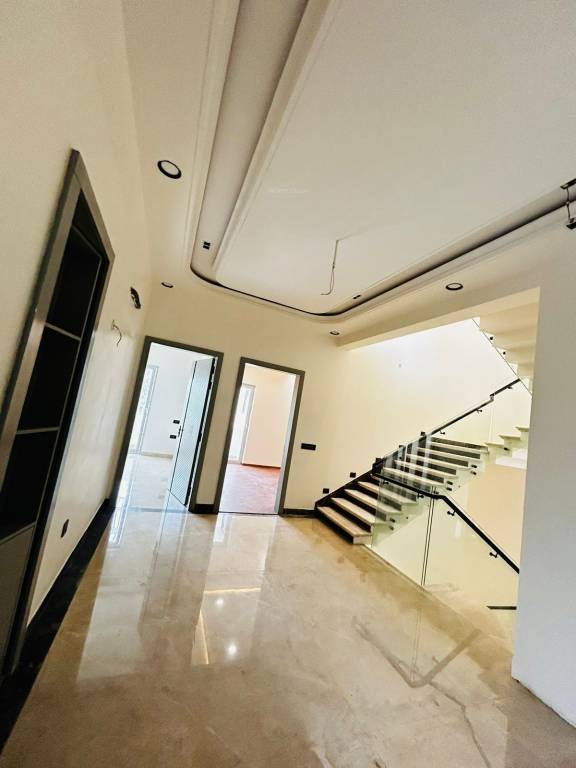  urbanac garden Lobby