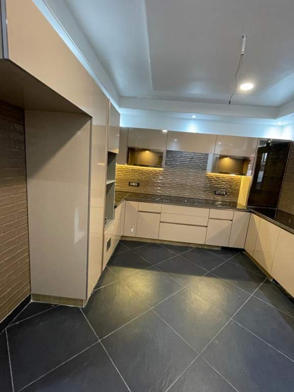  luxury floors Kitchen