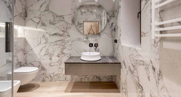 Bathroom lumbini-tower Bathroom