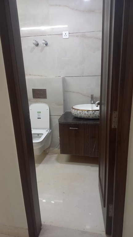 vardaan Bathroom