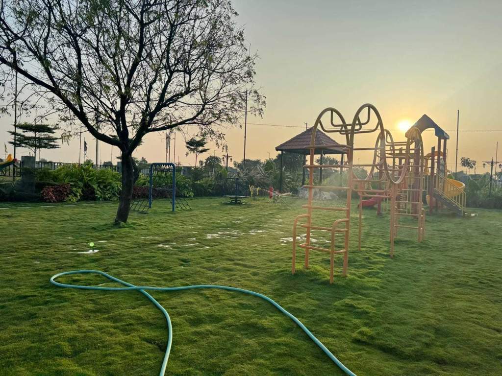  sannidhi ankura Plot