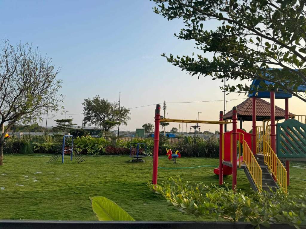  sannidhi ankura Plot