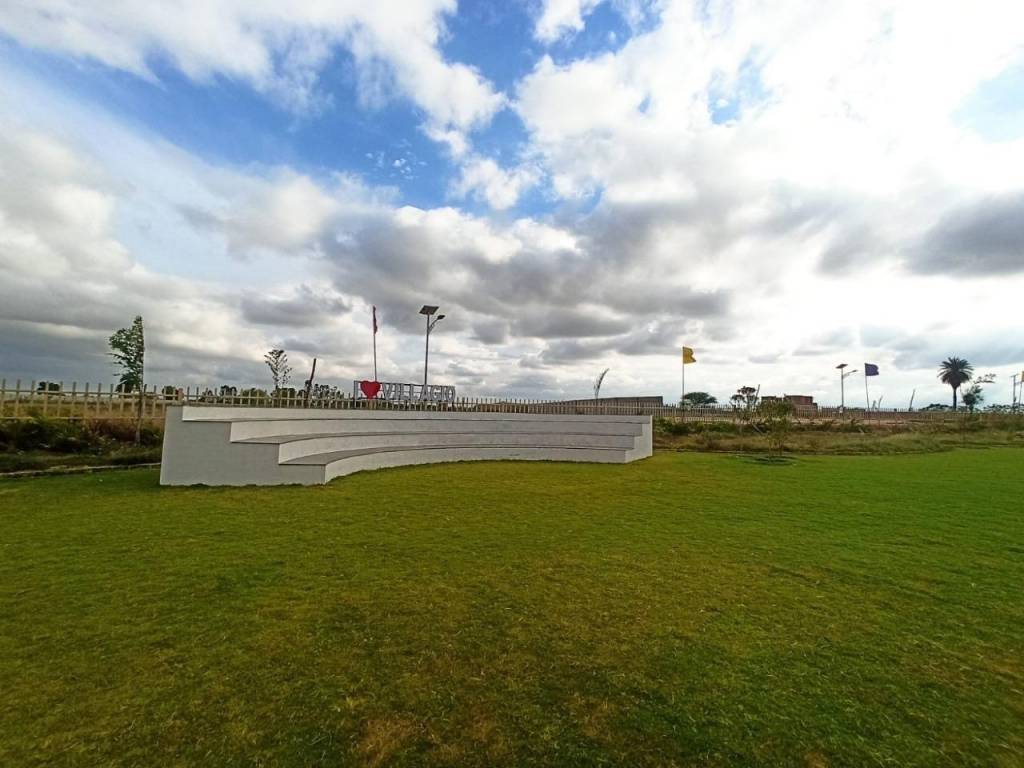  the villagio farmhouse Plot