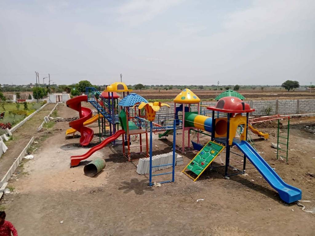  triton Children's play area