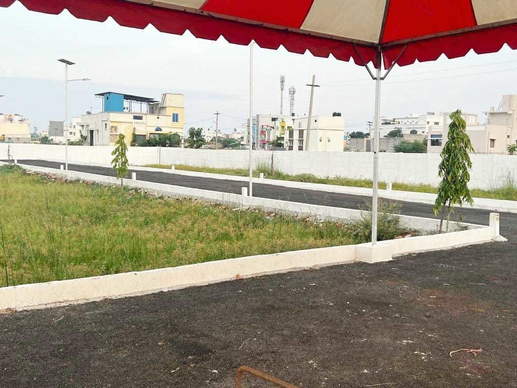  akan avenue Plot