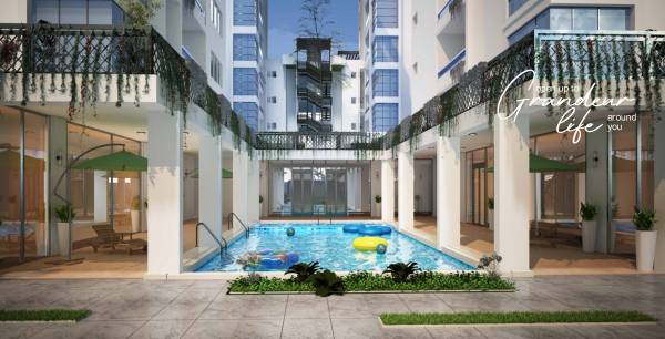  signature Swimming Pool