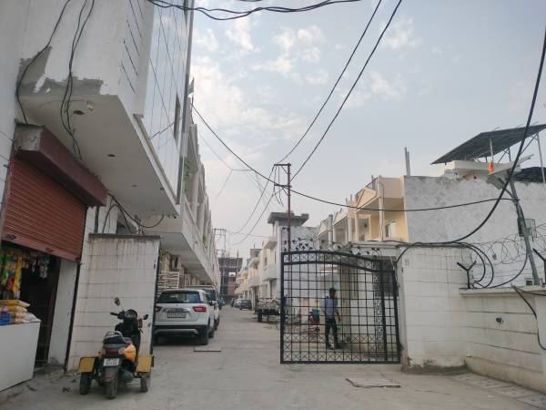 Entrance Lobby twin-clarus Entrance Lobby