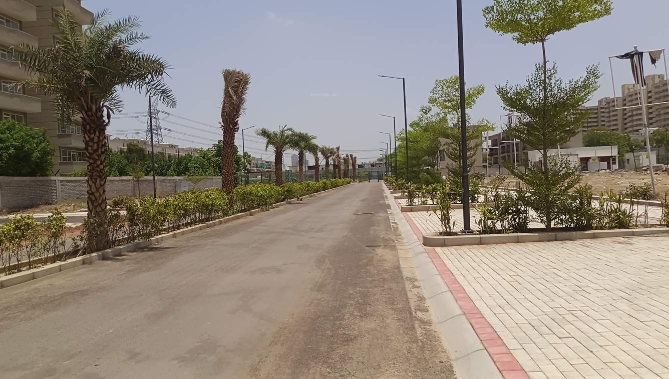  imperial estate Internal Roads & Footpaths