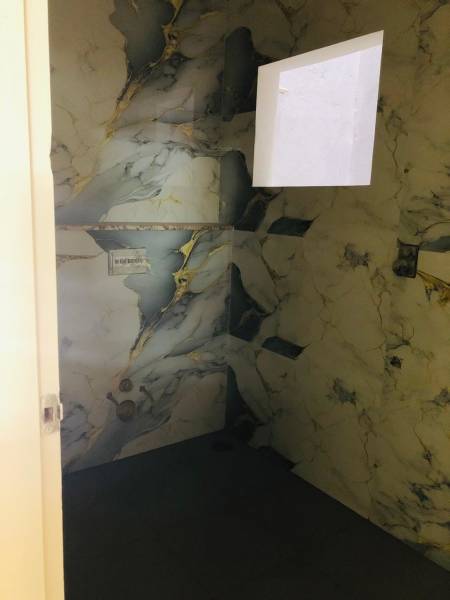  white-palace Bathroom