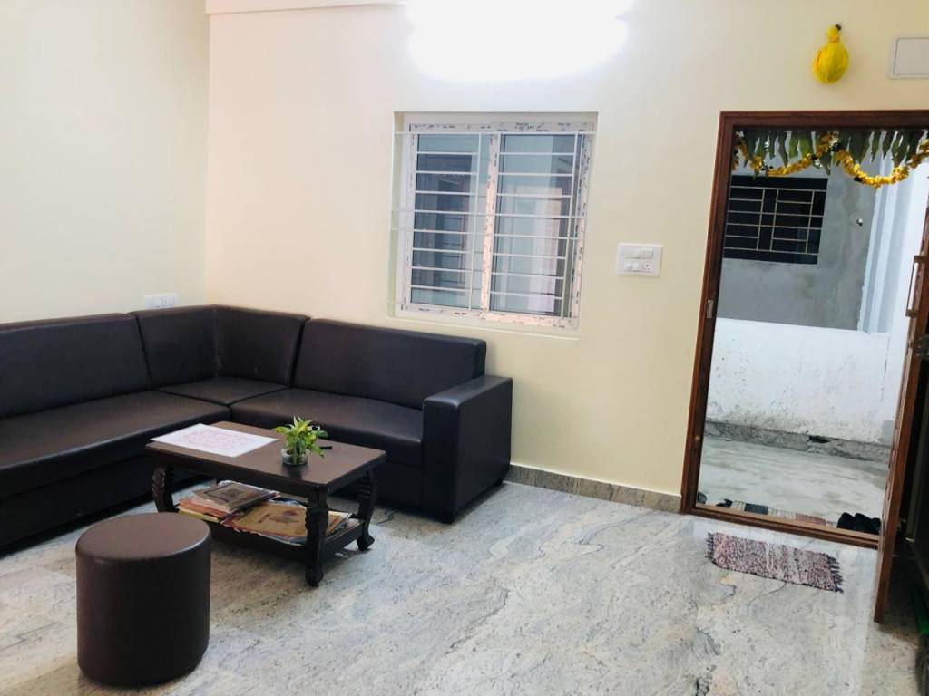  white palace Living Area