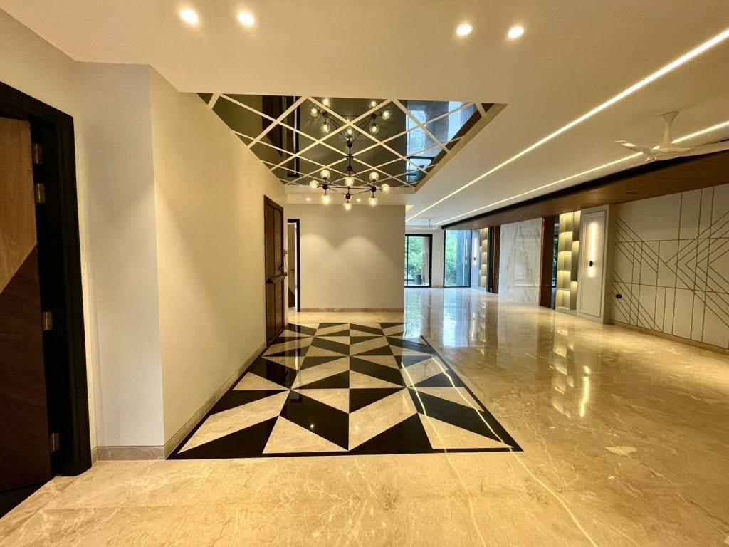  roseate 63 Living Area