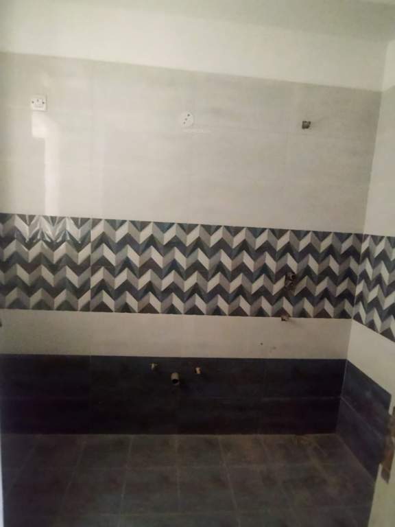  newly independent floor Bathroom