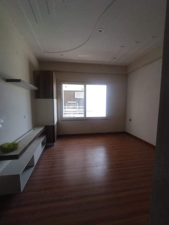  newly independent floor Living Area