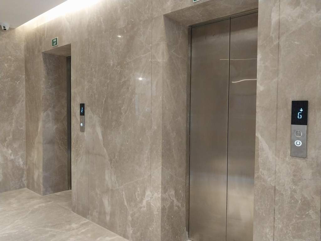  evergreen by s raheja Lift(s)