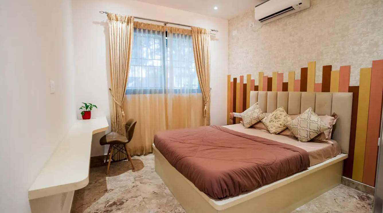  soho by bren Bedroom