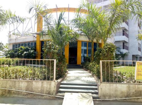  jp-symphony-bldg-no-5 Club House